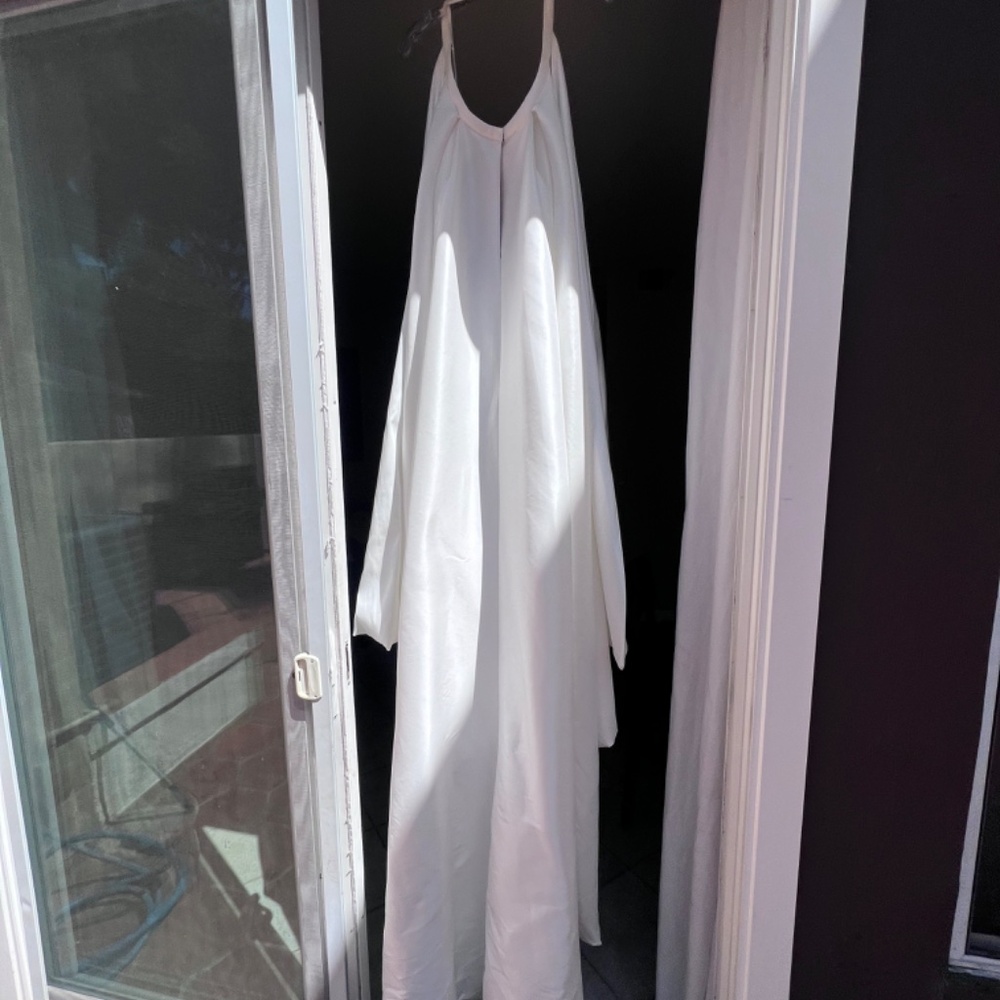 Wedding dress OVERSKIRT (wedding dress not included. Just overskirt!) - Picture 8 of 14